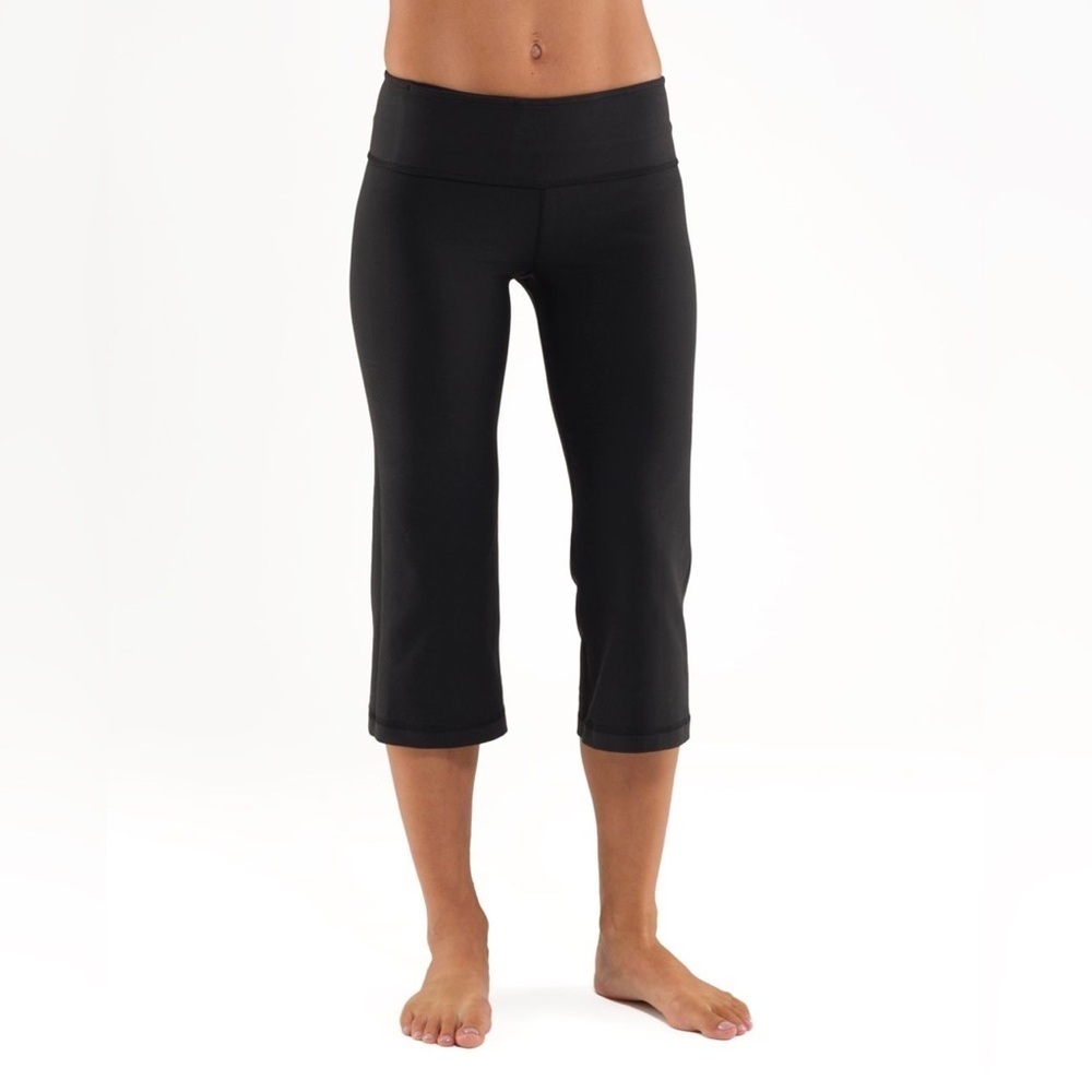 Lululemon Groove Crop Black Size 2 Women’s Stretch Stitching Yoga Leggings Run